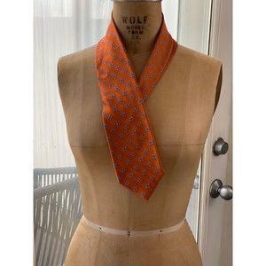 NWT Brooks Brothers 100% Silk Coral Herringbone Blue & White Floral Tie OS